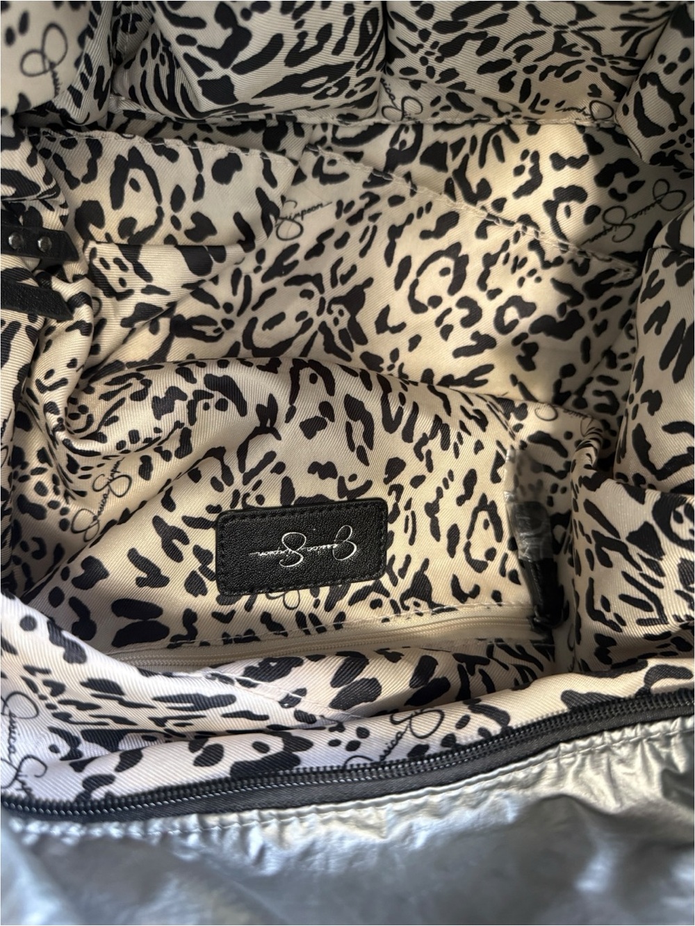Large Jessica Simpson Puffer Bag / Diaper Bag - Picture 5 of 11